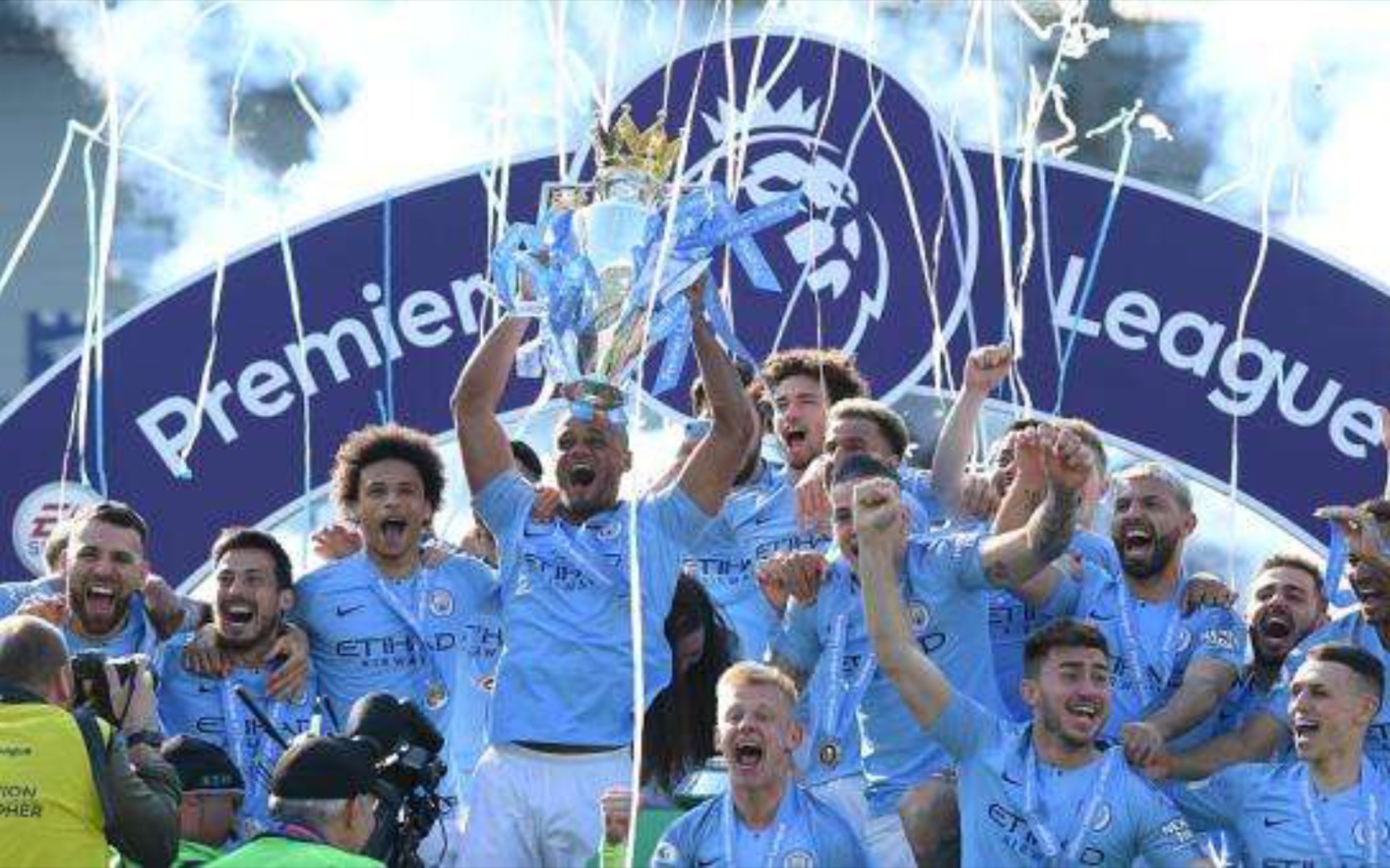 包括巴黎圣 包括巴黎圣